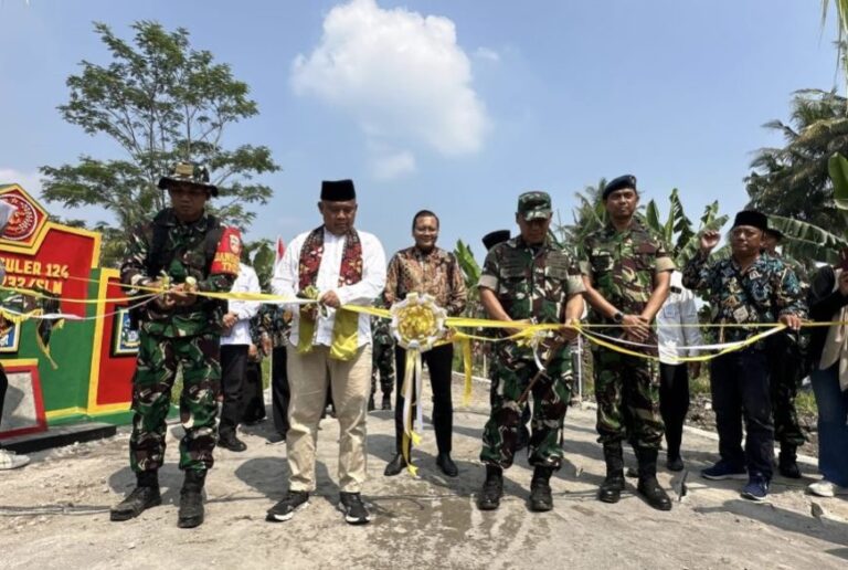 TNI AD bangun infrastruktur desa lewat program TMMD di Cianjur